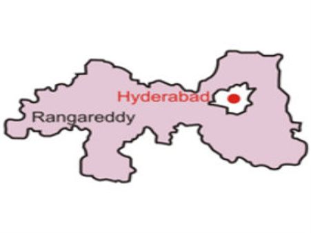 బావిలో పడిన చిన్నారి, ఘటనా స్దలానికి మంత్రి