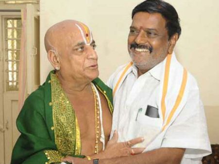 స్వామి వారి సేవకు రేపటి నుంచి: డాలర్ శేషాద్రి