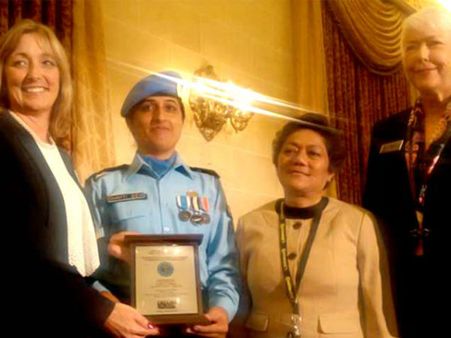 భారత మహిళ ఇన్‌స్పెక్టర్‌కు ఐరాస పీస్‌కీపర్ అవార్డు