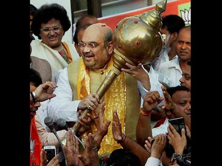 'మహా' సెంటిమెంట్: మళ్లీ నిలిపిన అమిత్ షా వ్యూహం