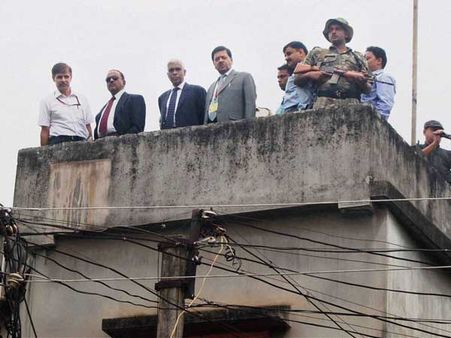 సీక్రెట్: భారత్ నుంచి బంగ్లాకు బాంబుల సరఫరా ఇలా?