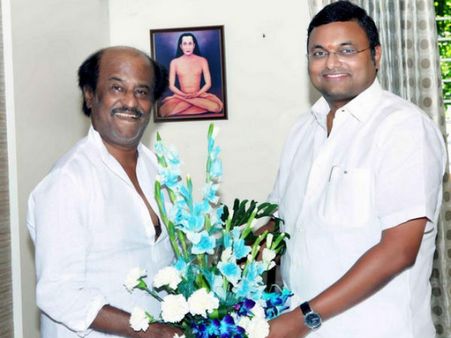 బిజెపికి షాక్: చిద్దూ తనయుడితో రజనీకాంత్ భేటీ