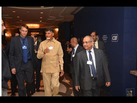 పారిశ్రామికవేత్తలకు భరోసా: కర్ణాటకతో పోటీ (పిక్చర్స్)