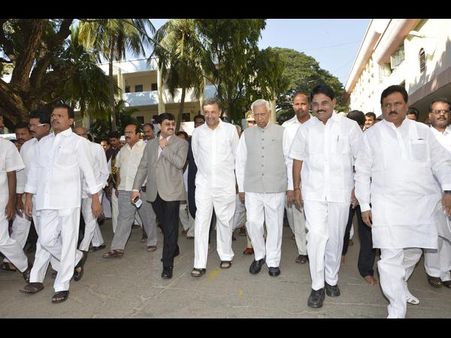 ఘనంగా సత్యసాయి జయంతి వేడుకలు (ఫోటోలు)