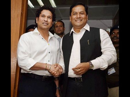 ఎన్టీఆర్‌పై అర్థం చేసుకోండి!, కేంద్రమంత్రితో సచిన్ (పిక్చర్స్)