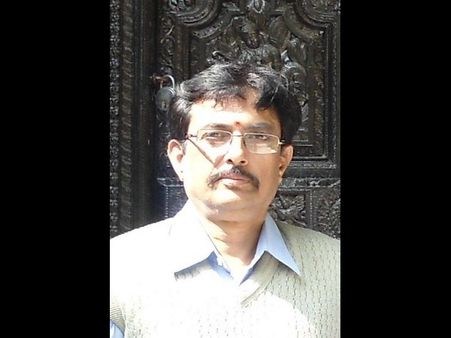 కవిస్వరం: ఒరుగుతున్న ఆకాశం