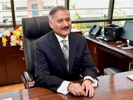 సీబీఐ డైరెక్టర్‌గా బాధ్యతలు చేపట్టిన అనిల్ సిన్హా... కేసుల విచారణలో ముందడుగు