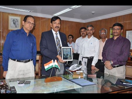 ప్రయాణీకుల కోసం దక్షిణ మధ్య రైల్వే మరొ కొత్త స్మార్ట్‌ఫోన్ యాప్ 'తథాస్తు' (ఫోటోలు)
