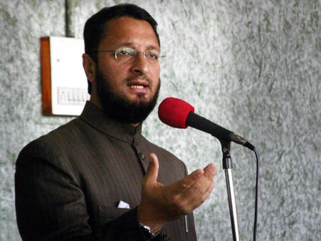 తాజ్ మహల్ ఎవరిది?: అసదుద్దీన్ ప్రశ్న, మంత్రి దాటవేత