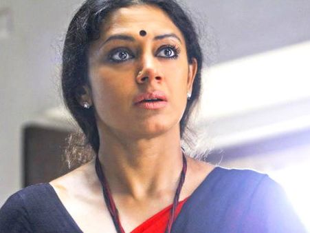 ముద్దు పర్సనల్: కిస్ ఆఫ్ లవ్‌కు నటి శోభన వ్యతిరేకం