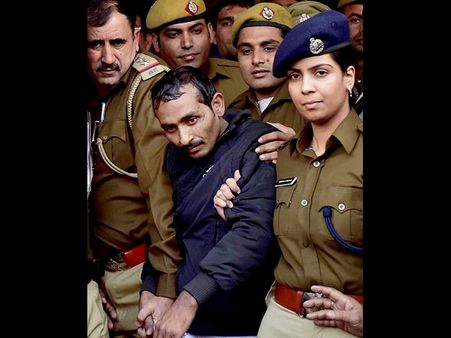 ఢిల్లీ రేప్: పశ్చ్తాత్తాపం లేని డ్రైవర్, కొడుకును శిక్షించాలని తల్లి