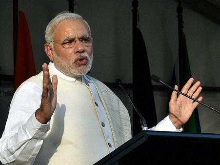 హిందుత్వంలోకి ముస్లీంలు: సభలో రగడ, టీఎంసీ ఎంపీ 'సారీ'