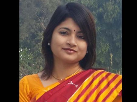 ‘ప్రజాధనం వృథా చేస్తారా? సిగ్గుపడండి’: యుపిలో ఐఏఎస్ చంద్రకళ