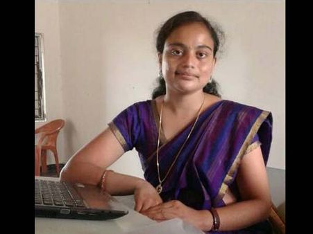 కవి స్వరం: గుర్తు తెలియని వ్యక్తి