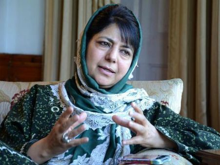 పీడీపీకి 6, బీజేపీకి 8... ఈ నెల 31న గవర్నర్‌ను కలవనున్న ముఫ్తీ