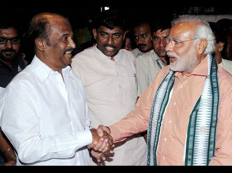 2014: మోడీ ముందు మోకరిల్లారు! రజనీకాంత్‌పై ఆశ వదిలేశారు
