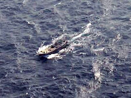 దుస్సాహసం: మరో 2 బోట్లలో ఉగ్రవాదులు, మావి కాదని పాక్