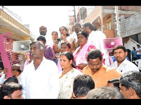 కంటోన్మెంట్ ఎన్నికల్లో కవిత ప్రచారం (పిక్చర్స్)