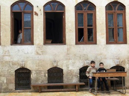 పాఠశాలలే లక్ష్యంగా దాడులు: 160 మంది విద్యార్ధులు మృతి