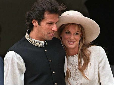 నేరం కాదు: యాంకర్‌తో పెళ్లిపై ఇమ్రాన్, మాజీ భార్య ఆశీస్సులకోసం!