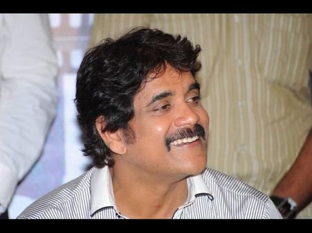 షాక్: నాగార్జున 'మీలో ఎవరు కోటీశ్వరుడు'కు 'ఢీ'!