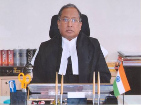 బంగ్లాదేశ్ సుప్రీం చీఫ్‌జస్టిస్‌గా తొలిసారి హిందువు శర్మ