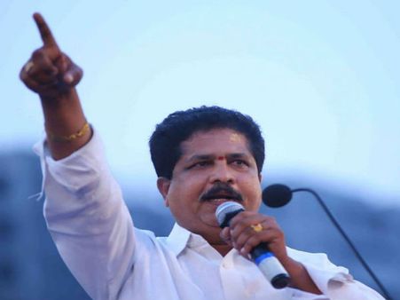 లోకేష్‌ బుజ్జగింపులు: టిఆర్ఎస్ వైపే టిడిపి ఎమ్మెల్యే