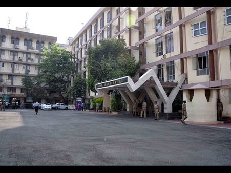 ఏపీతో పోటీ! అక్కడ వందఅంతస్తుల టి సచివాలయం