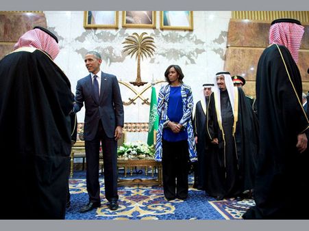 సౌదీ రాజుకు సంతాపం: మిషెల్‌పై ట్విట్టర్‌లో విమర్శలు (ఫోటో)