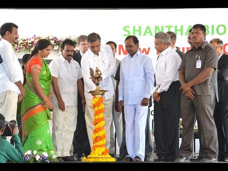 ఆయనతో భోజనం అదృష్టం,పిలుస్తా: కేసీఆర్(పిక్చర్స్)