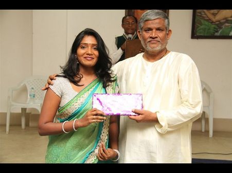 ‘కళా కదంబం’: సినీ తారల సందడి (పిక్చర్స్)