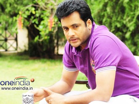 బాబు, జగన్‌ల బాధ్యత: రాజమండ్రి ఘోర ప్రమాదంపై శివాజీ ఆవేదన