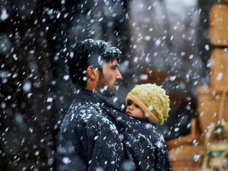 జమ్మూకాశ్మీర్: మంచు వర్షంలో భూతల స్వర్గం(పిక్చర్స్)