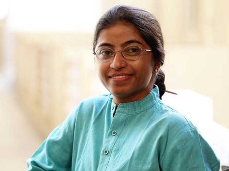 వీడియోలు చూసి ఆనందిస్తున్నారా?: 'షేమ్ ది రేపిస్ట్ కంపైన్' సునితా