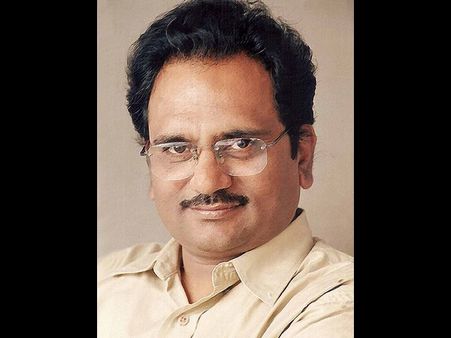 లైంగిక దాడి కేసుల్లో రెండు వేళ్ల పద్ధతి ఉందా, లేదా: మాడభూషి శ్రీధరాచార్యులు