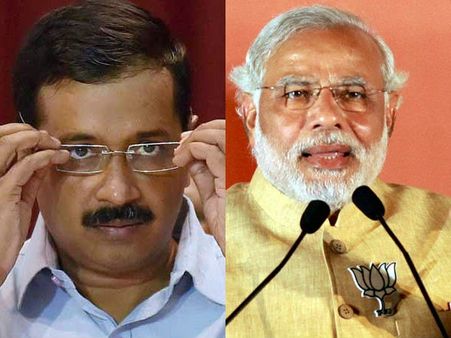 కేజ్రీ, మోడీ సంభాషించారిలా..: కేజ్రీ గ్రామంలో స్వీట్లు పంచుకున్నారు