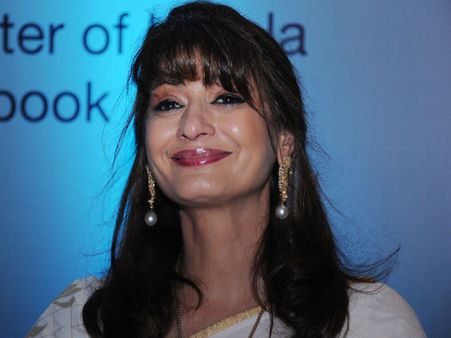 సునంద కేసులో అవే కీలకం: శశిథరూర్-తల్లి మధ్య రిలేషన్ చెప్పిన శివ