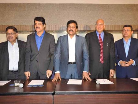 చిరు-నాగ్‌ల మాటీవీ, స్టార్ టీవీల మధ్య డీల్ రూ.2,500 కోట్లు?