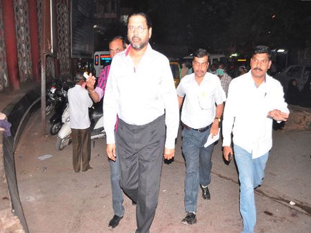 దక్కన్ క్రానికల్ చైర్మన్ వెంకట్రామిరెడ్డి అరెస్టు