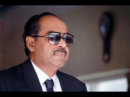 రామానాయుడు మృతి: తల్లడిల్లిన చిరు సహా నేతలు, సినీ ప్రముఖులు