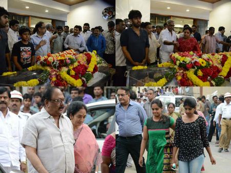 రామానాయుడు మృతి: ఊరడించిన జగన్, కన్నీరుమున్నీరు (పిక్చర్స్)