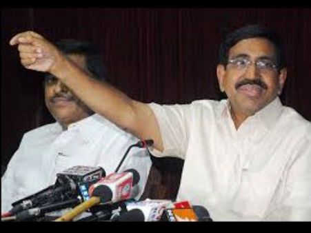 రెచ్చగొట్టడం: పవన్ టూర్‌పై నారాయణ, బాబు హెచ్చరిక