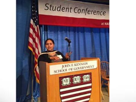 హార్వార్డ్ పిలిచిందని ఫేక్ ఫోటో పెట్టిన లాలూ కూతురు, వర్సిటీ స్పందన