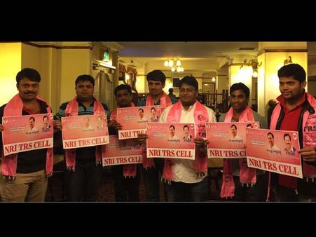 టిఆర్ఎస్ అభ్యర్థులను గెలిపించండి: ఎన్నారై సెల్