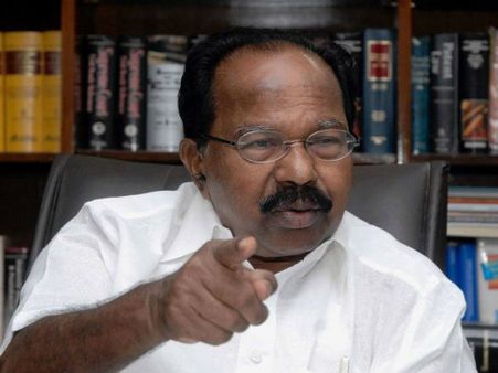 తెలుగు రాష్ట్రాలపై మొయిలీ వ్యాఖ్య దుమారం, అన్లేదని వివరణ