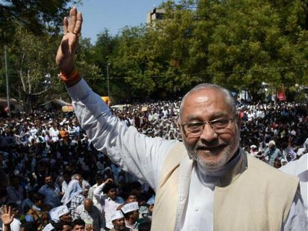 ధర్నా: మోడీపై ప్రభుత్వంపై మోడీ సోదరుడు తీవ్ర విమర్శలు, అంచనాల్లో విఫలం