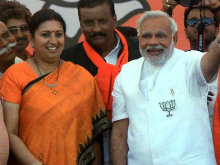 మొబైల్ యాప్‌లోను మోడీదే హవా, గ్లోబల్ యంగ్ లీడర్‌గా స్మృతి