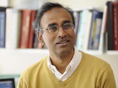 అరుదైన గౌరవం: రాయల్ సొసైటీ అధిపతిగా రామకృష్ణన్