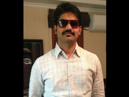 ఆమెకు రవి గంటలో 44 సార్లు ఫోన్ చేయగలరా?: కుమారస్వామి