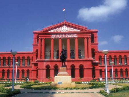 ఐఏఎస్ రవిది ఆత్మహత్య: హైకోర్టుకు చెప్పిన ప్రభుత్వం